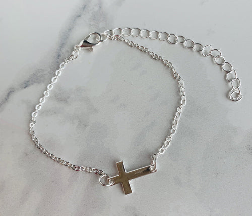 Cross bracelet • Silver • Adjustable with extender