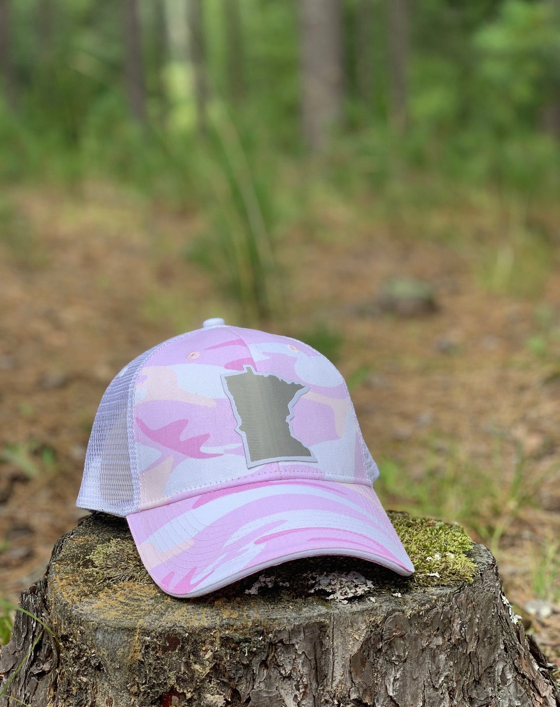 Hat { Minnesota } Pink and white camouflage • State of Mn • Womens trucker  cap • Adjustable snapback • Mesh breathable back • Sota • $10 hat! • Only 6