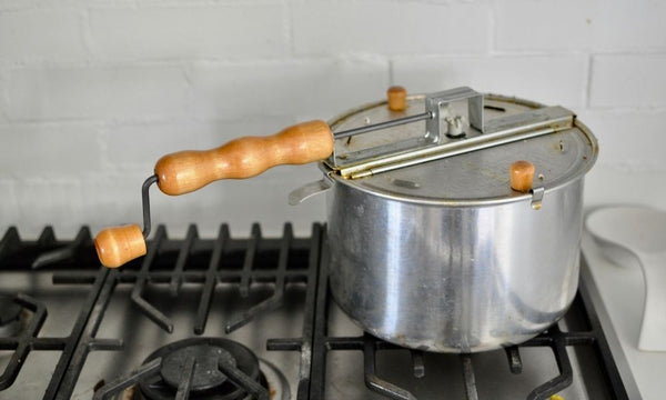 Roasting coffee using a popcorn maker at home 