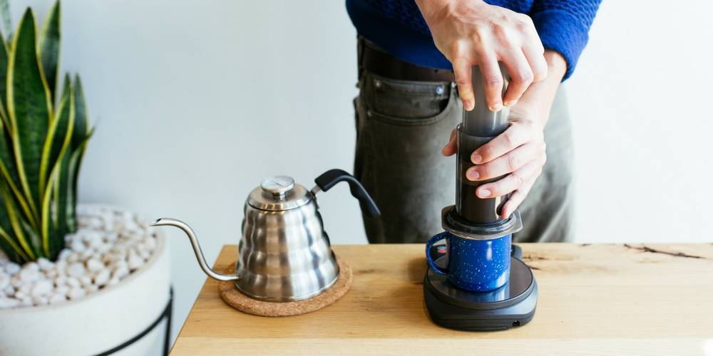 how to use an aeropress