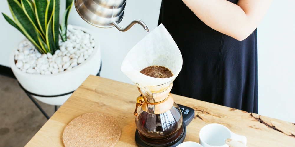 how to pour a perfect pour over with a chemex