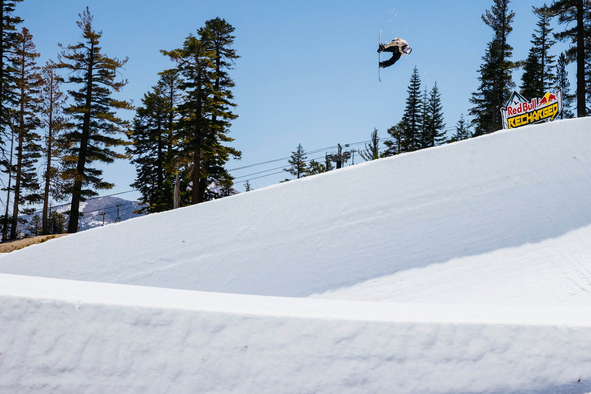 r: Mark McMorris // p: T. Bird, Red Bull Content Pool