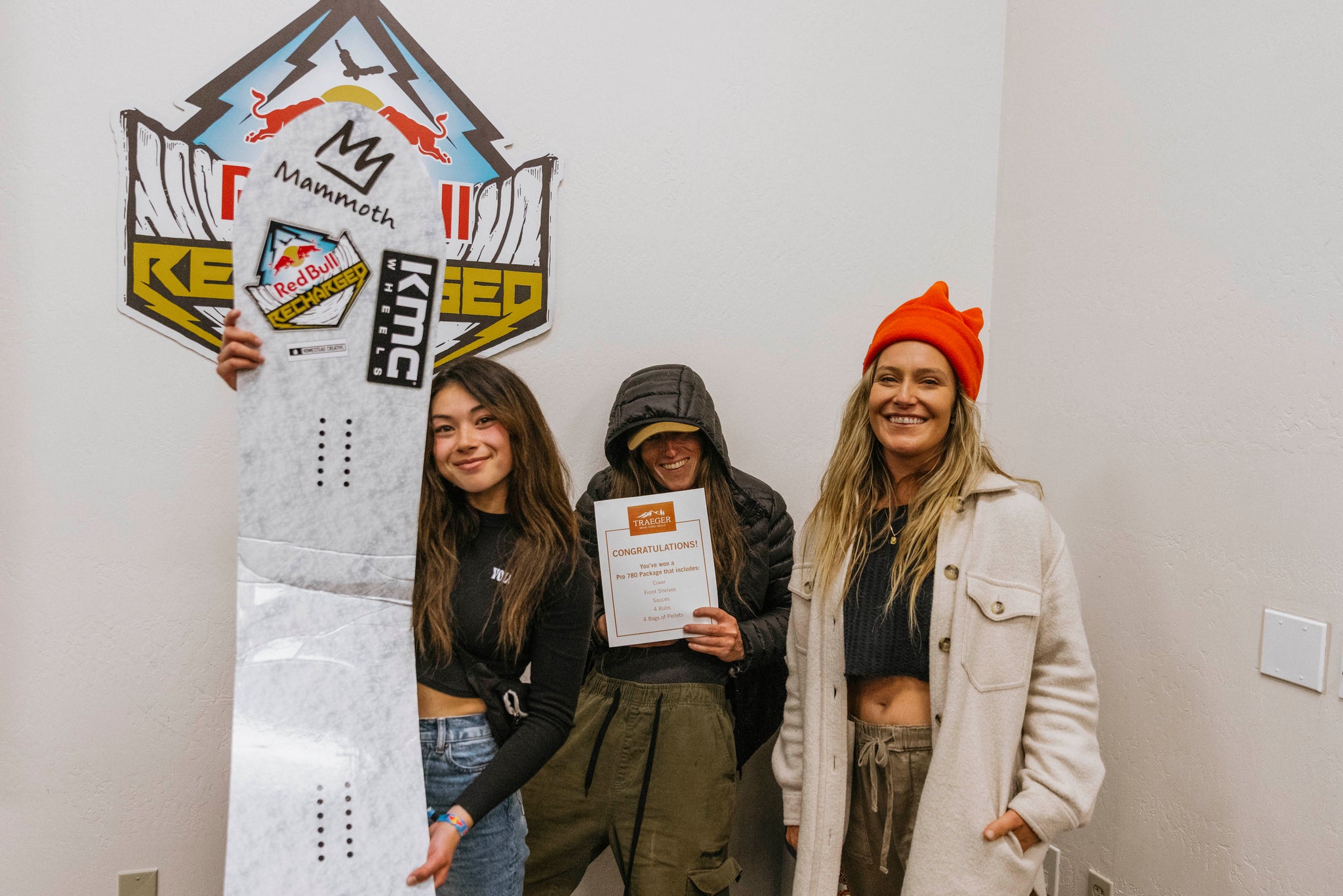 Women's podium: Hailey Langland, Nora Beck, Jamie Anderson // p: Peter Morning, Red Bull Content Pool