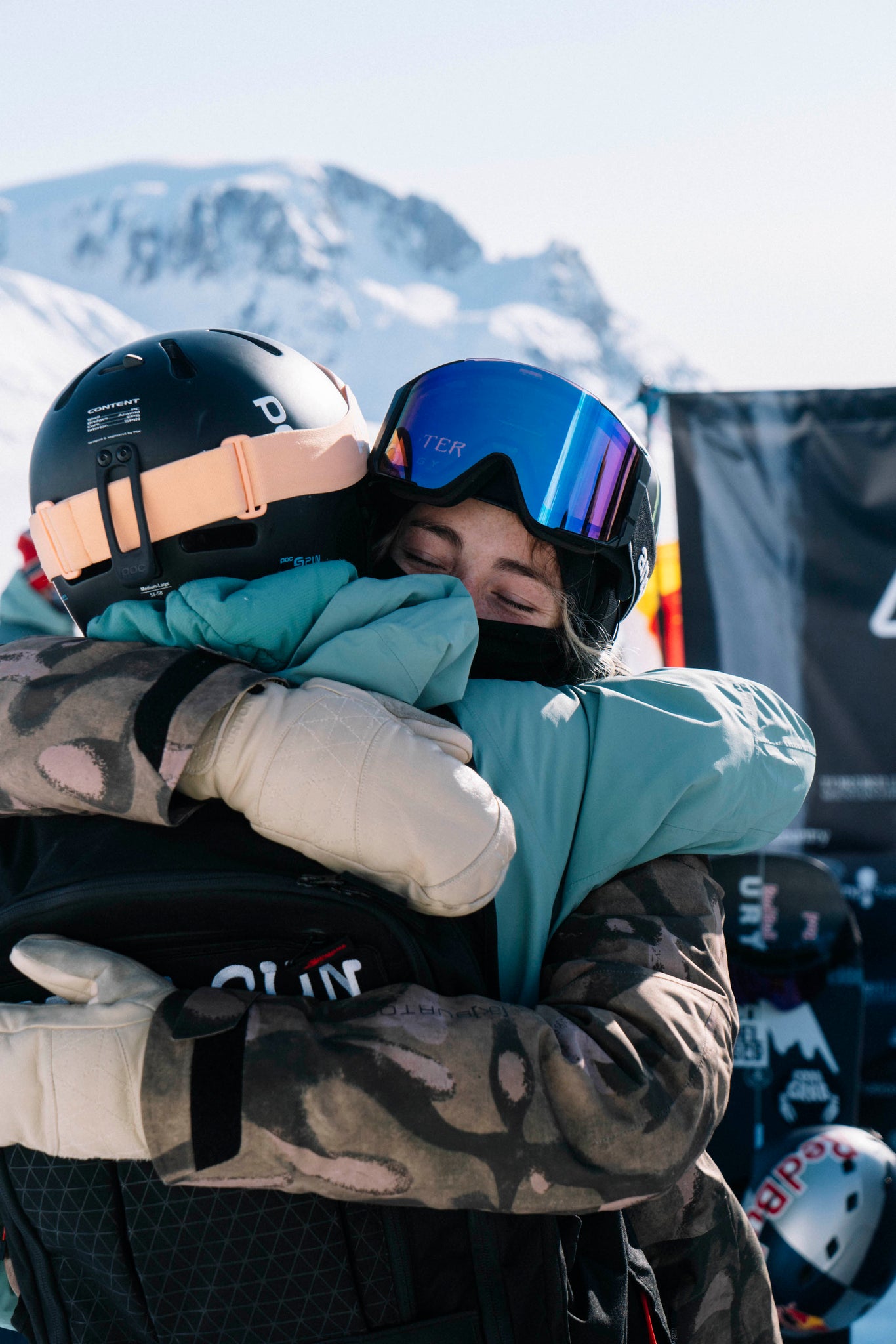 Zoe and Robin // p: Dean Blotto Gray/Natural Selection Tour/Red Bull Content Pool