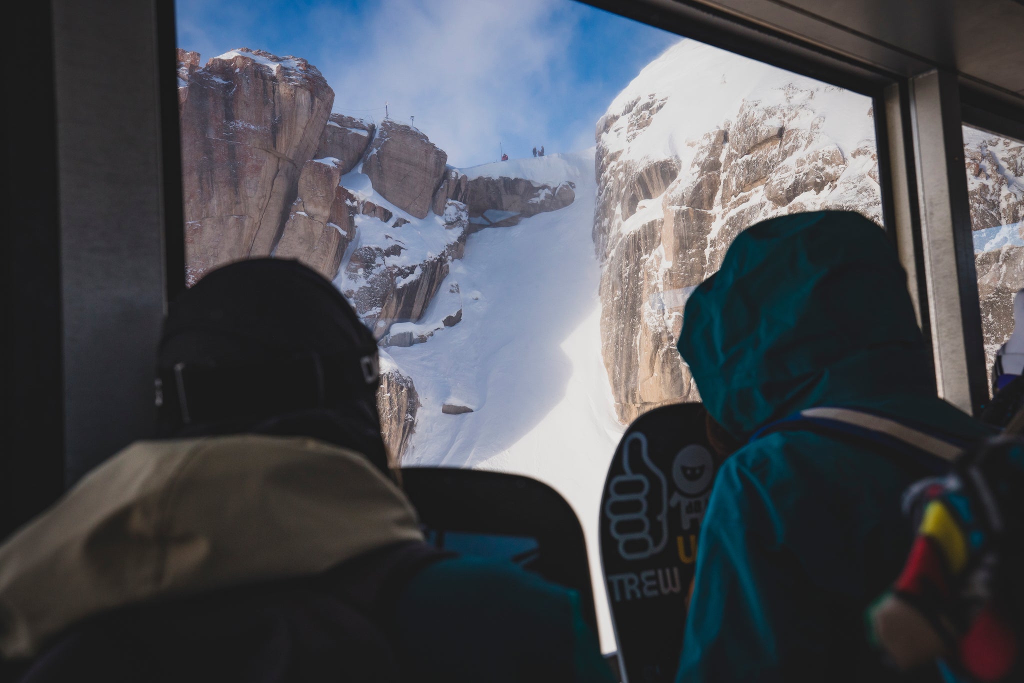 Cheryl Maas and Audrey Hebert scoping from the tram // p: Amy Jimmerson/Jackson Hole Mountain Resort/Red Bull Content Pool