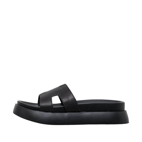 comfortable sandals for narrow feet