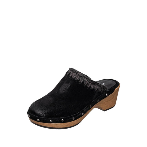 round toe leather clogs
