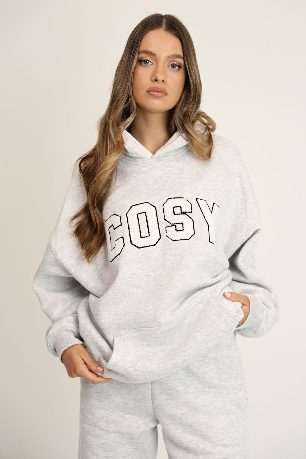 Cosy Hoodie Melange Oversized Comfort with Ethical Craftsmanship