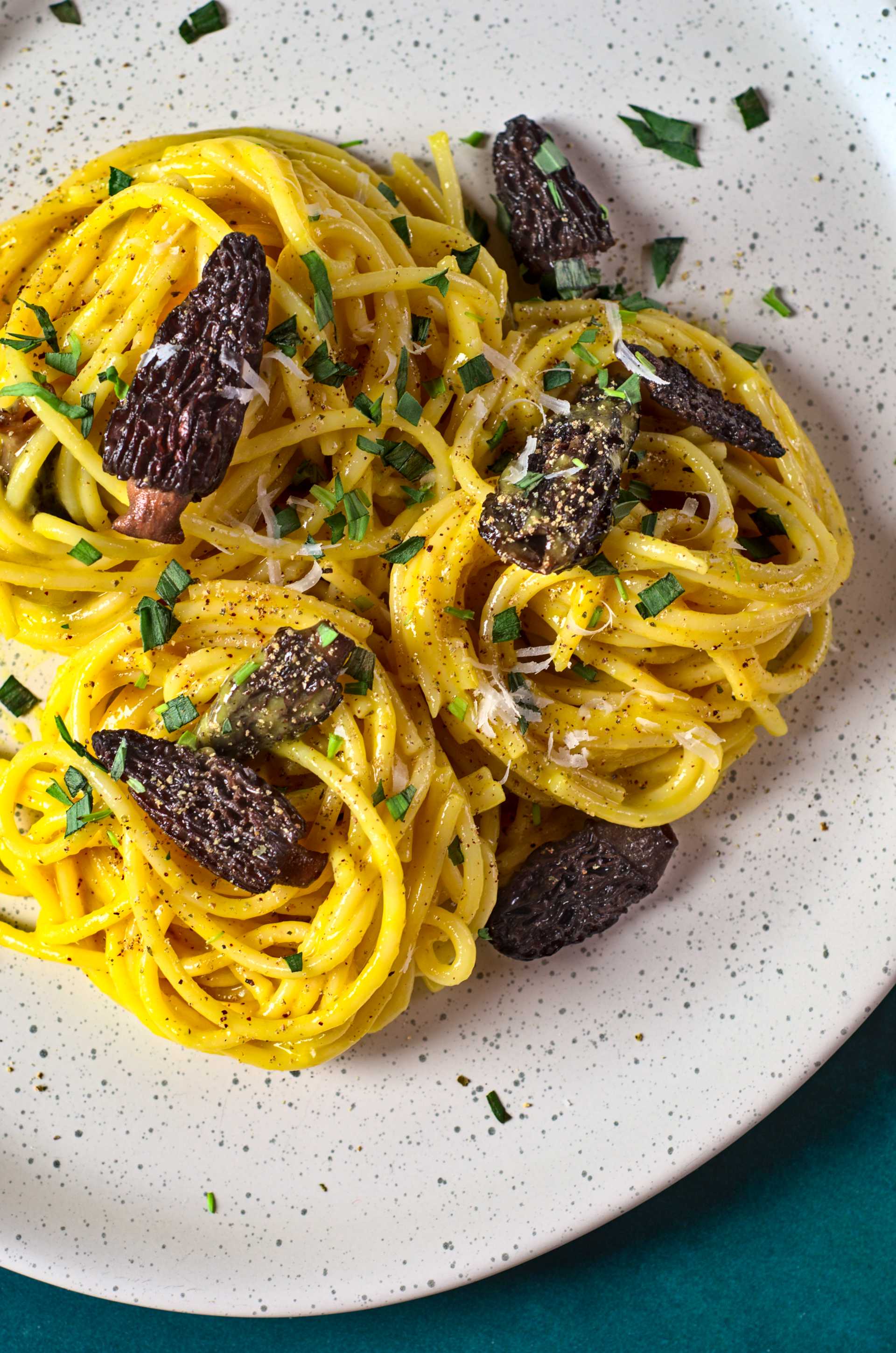 spaghetti carbonara recette avec morilles