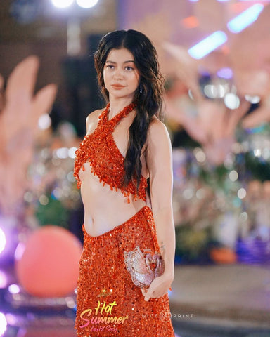 #StarMagicHotSummer: Sue Ramirez Dashing in Feisty-Red Like