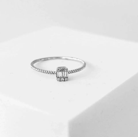 Choosing the Ideal Promise Ring For Her with LVNA By Drake