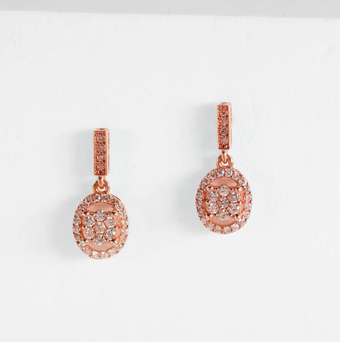 10 Classic Everyday Earrings She Can Wear with Anything