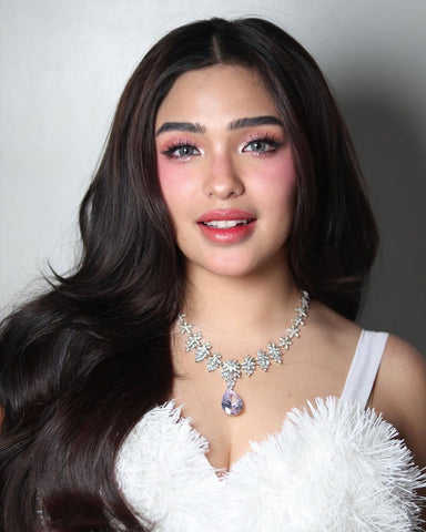 Andrea Brillantes Was an Ethereal Parol Angel at Star