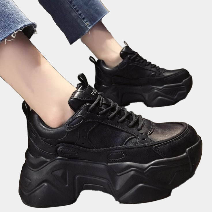 techwear-fashion-sneakers