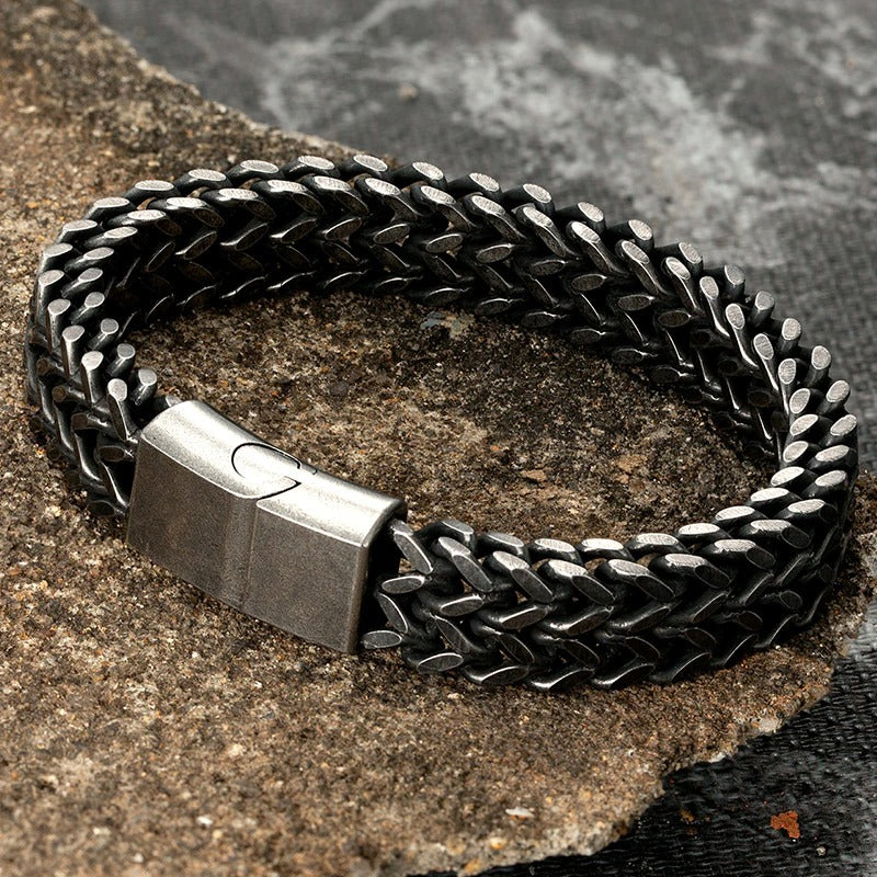 magnetic-techwear-bracelet