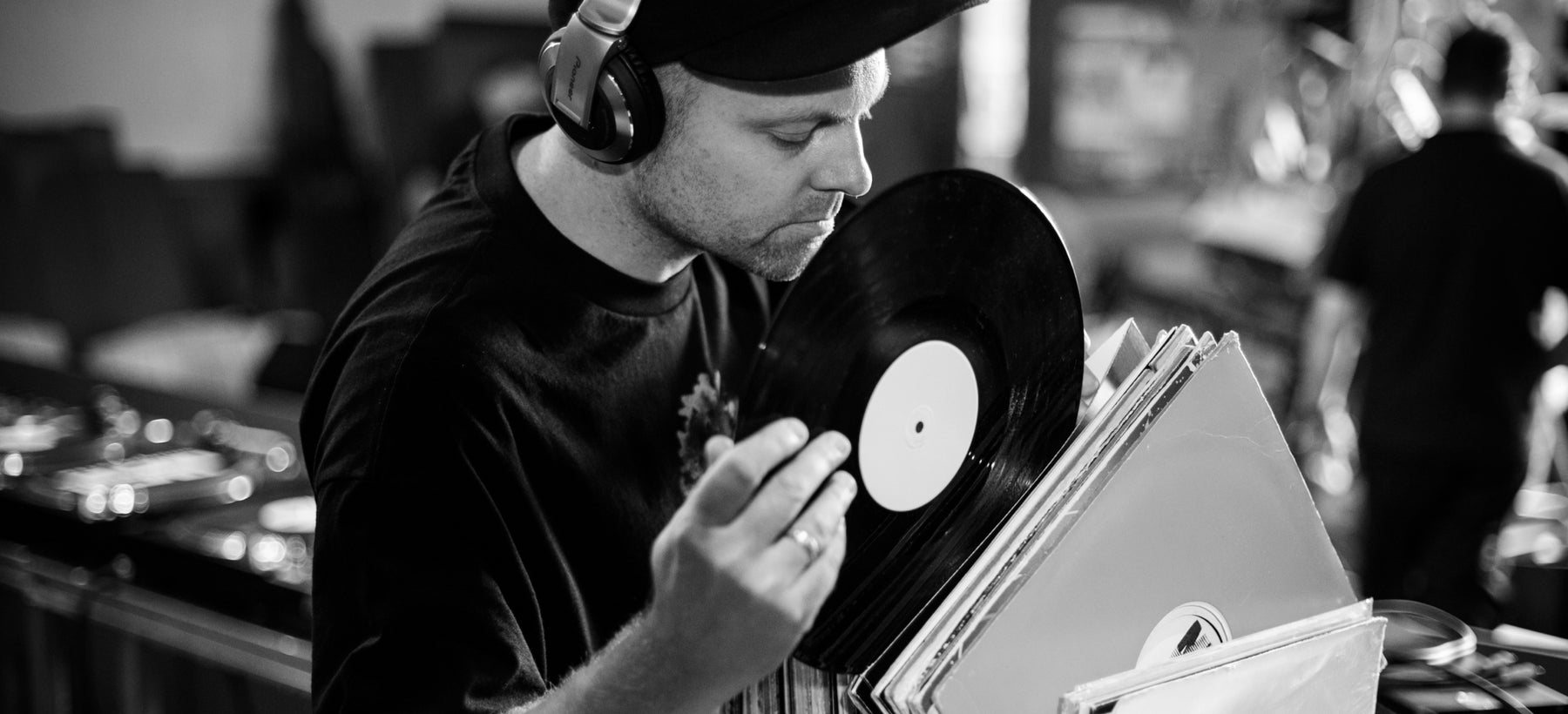 Dj Shadow Official Site And Merchandise