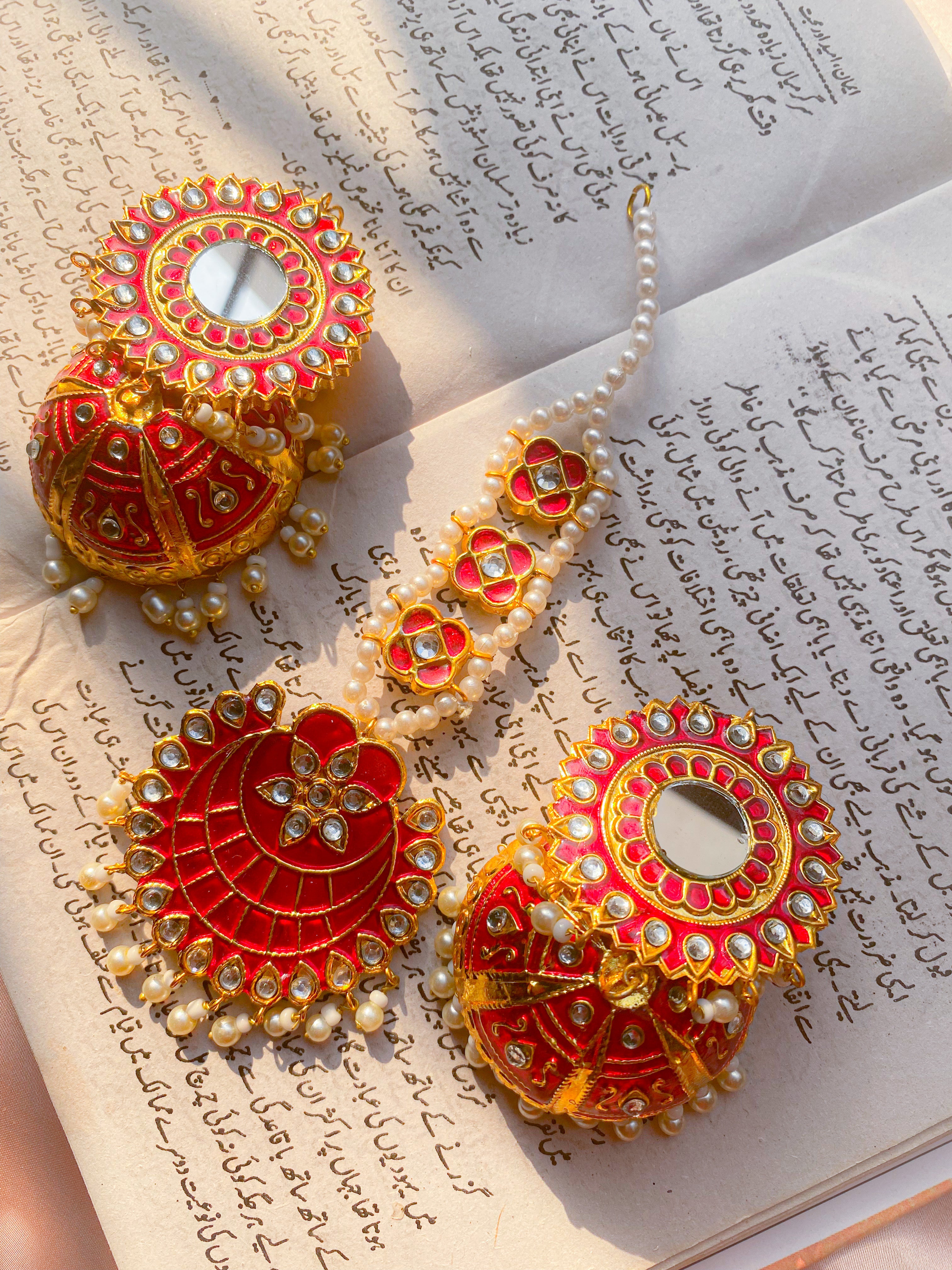 Golden Kundan Pippal Patiyaan Earrings Tikka Set – Amazel Designs