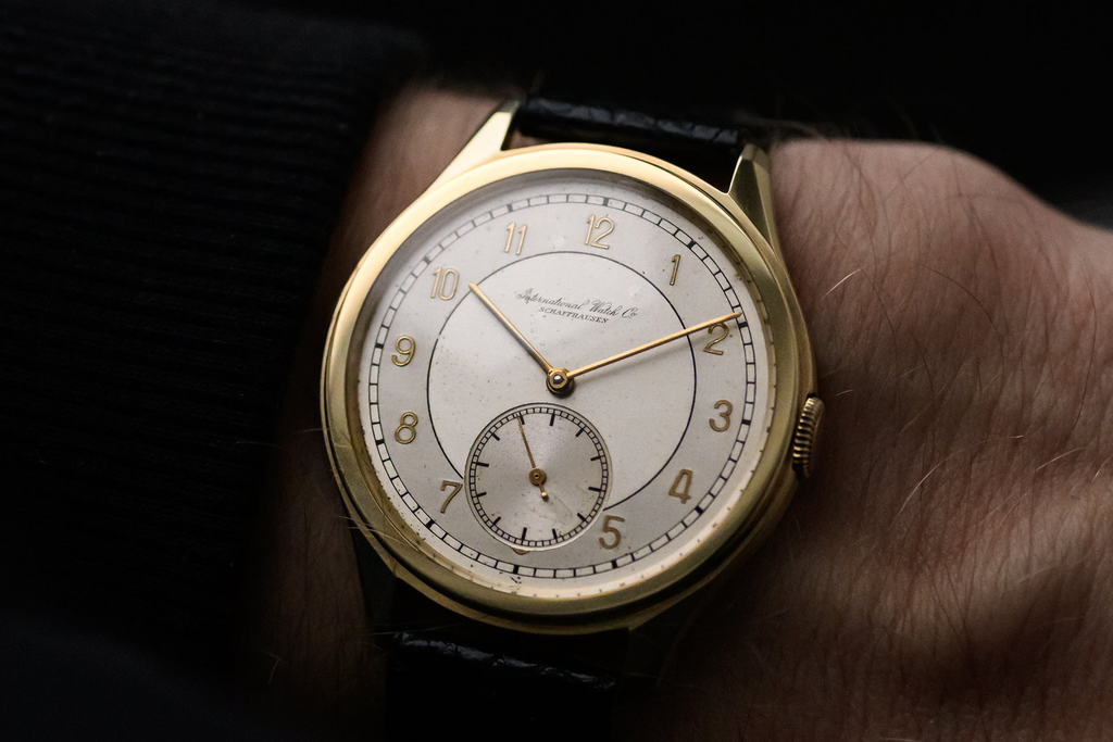 a sturdy yet elegant vintage 1940s IWC Hermet in yellow gold