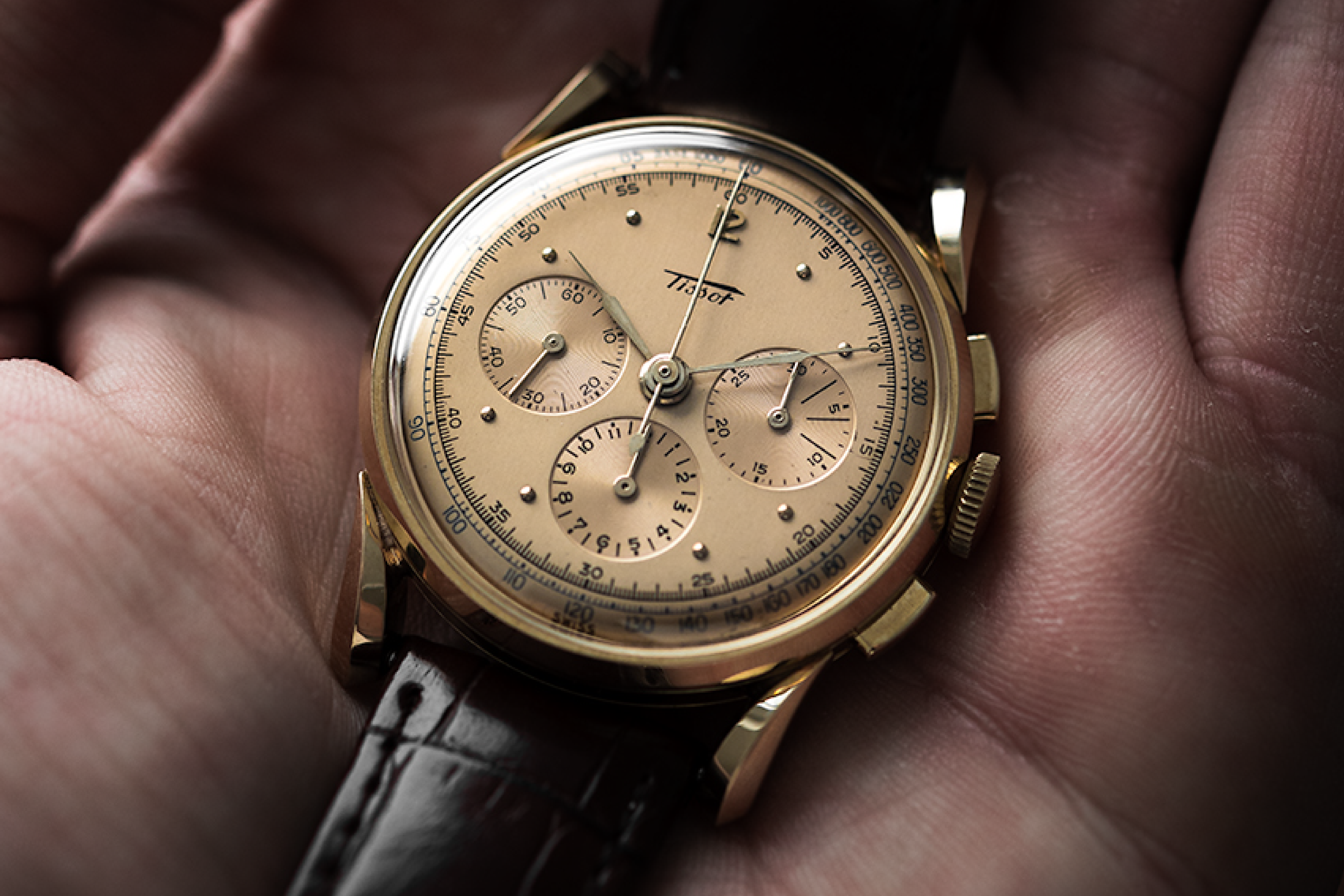 Golden 1940s Tissot Artdeco Chronograph with Winged Lugs