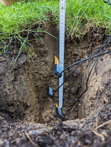Installation der Bodenfeuchte-Sensoren - Verteilung in Bodentiefe
