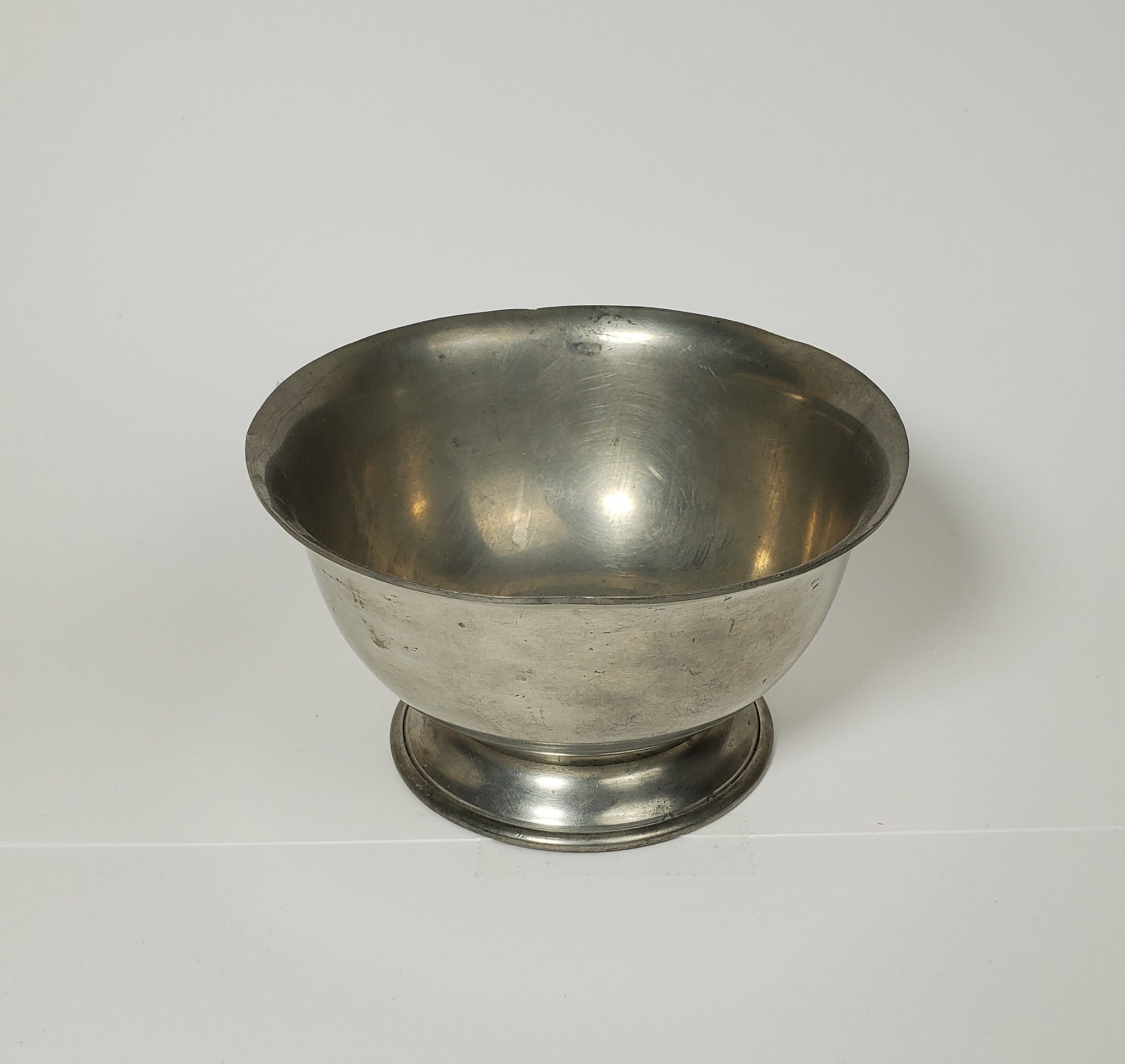 Woodbury Pewterers - Pewter Footed Bowl