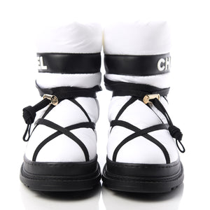 CHANEL APRES SKI MOON BOOTS at 1stDibs