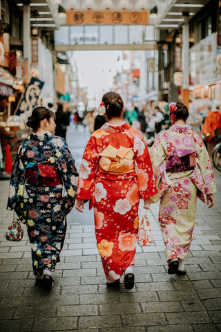Le kimono, un support pour les motifs traditionnels japonais