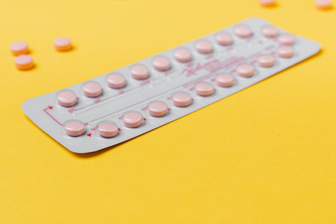 La loi Neuwirth autorise la pilule contraceptive en 1967 