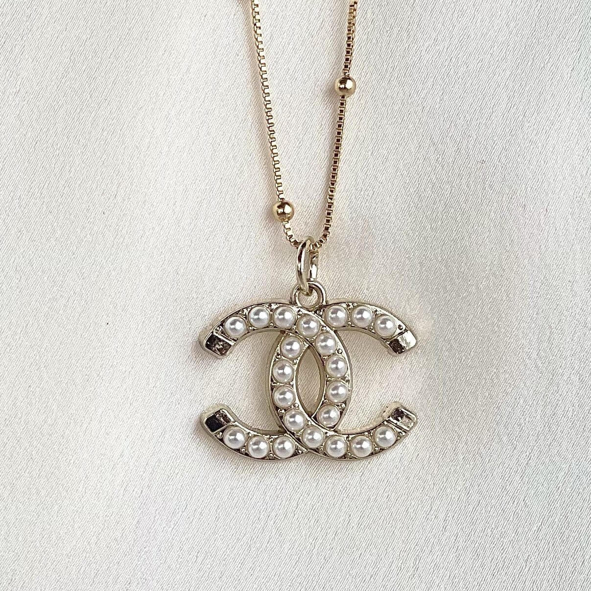 Reworked Authentic Chanel Pearl Necklace – Reluxe Vintage