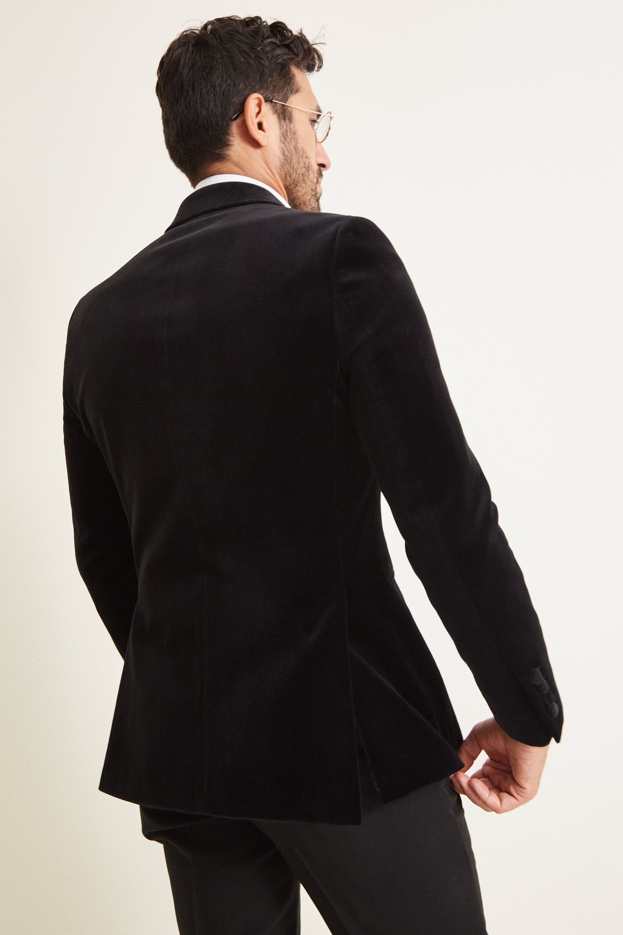 MOSS 1851 | Tailored Fit Black Velvet Jacket | Moss Box