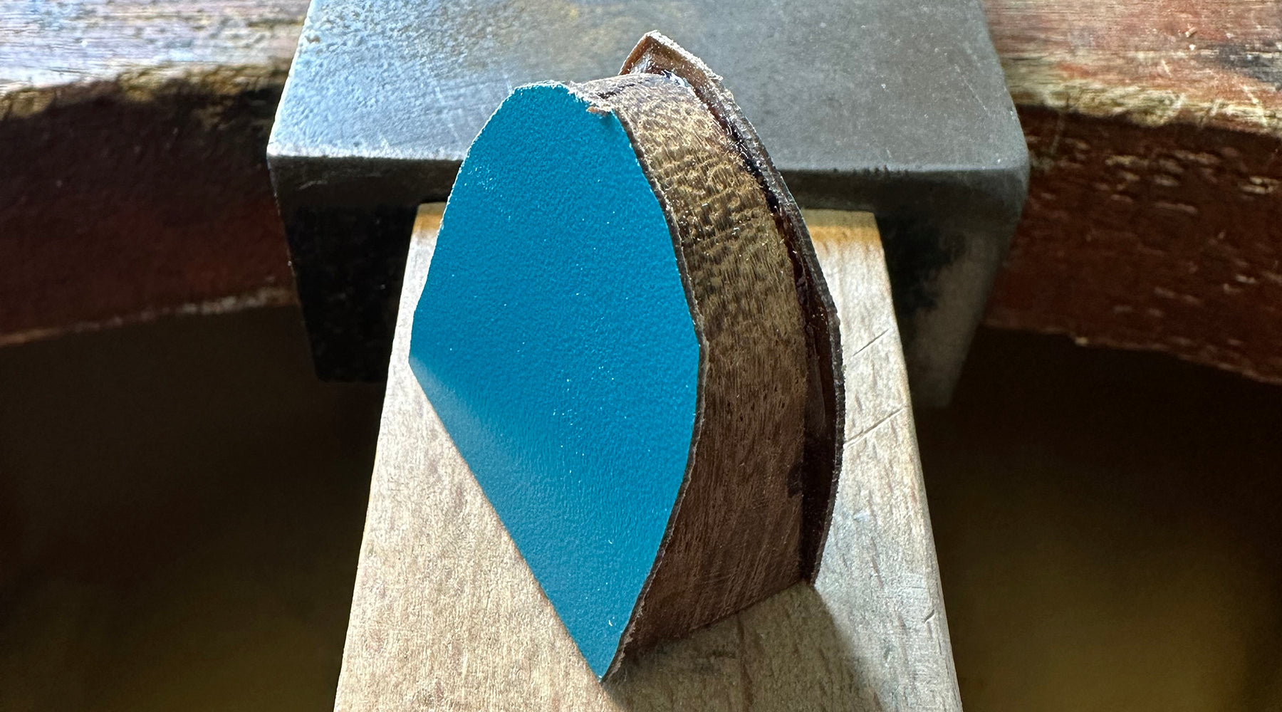 Turquoise laminate glued to the ring