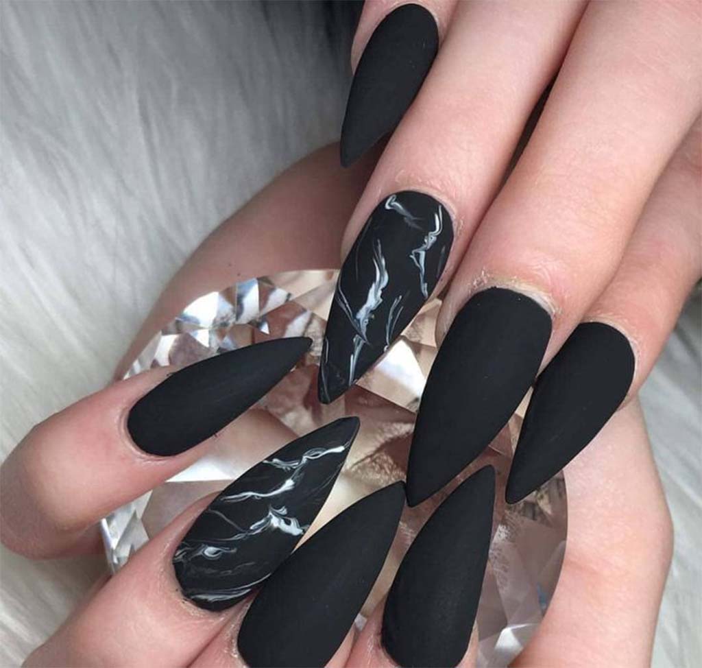 Best Matte Black Nails