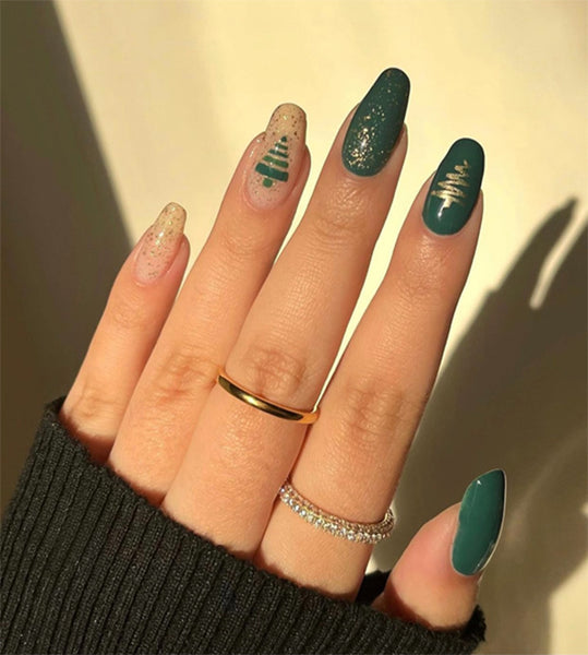 Christmas tree nail design