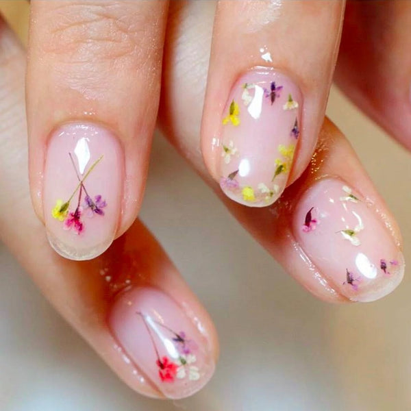 Pressed Flower Nails