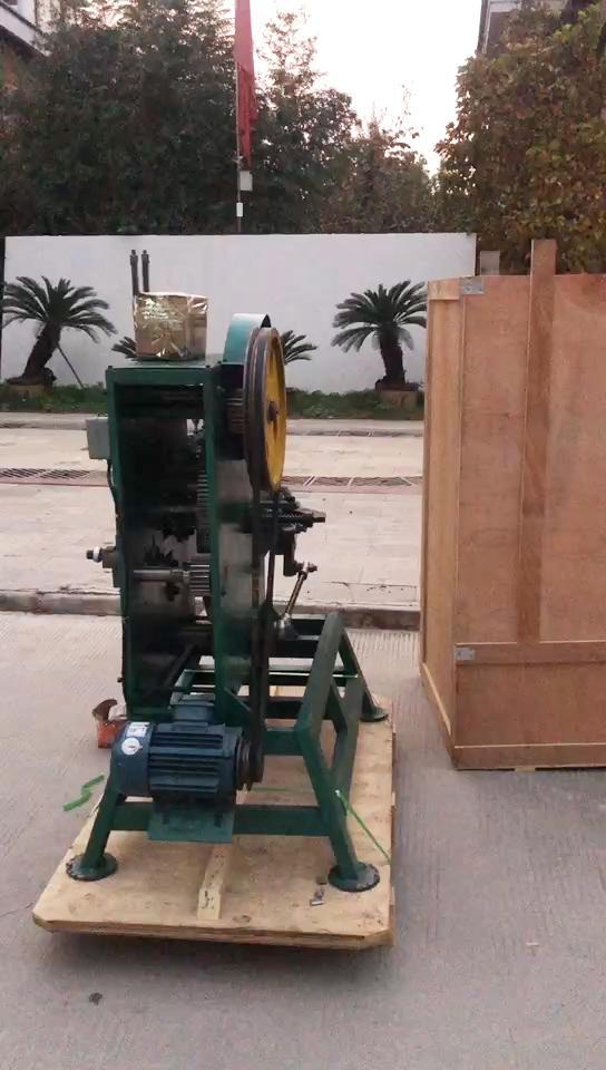 Máquina para fabricar hebillas de 1/2 'con fleje de forma cuadrada