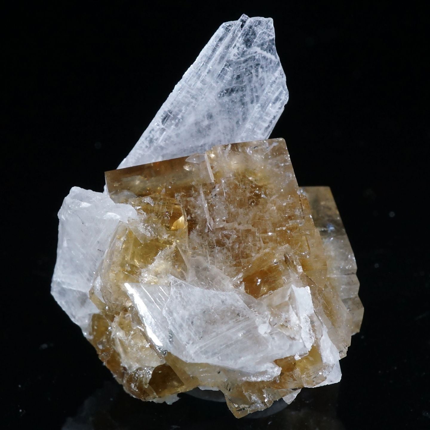南アフリカ フローライト A667 天然石 原石 鉱物標本 鉱石 蛍石 クオーツ - コレクション