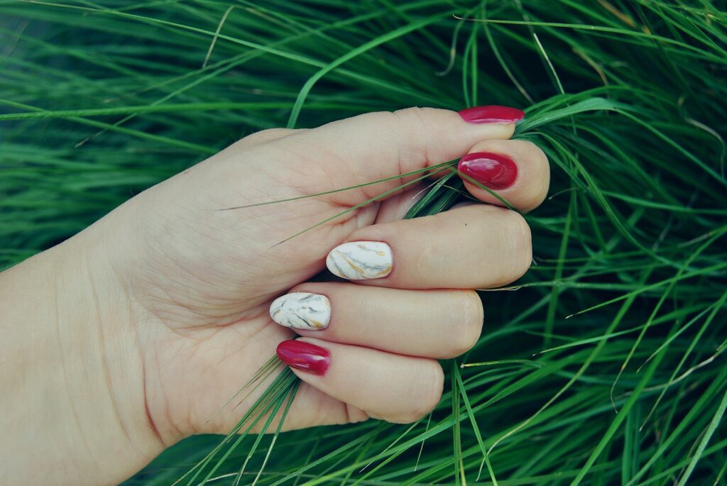 white marble nails