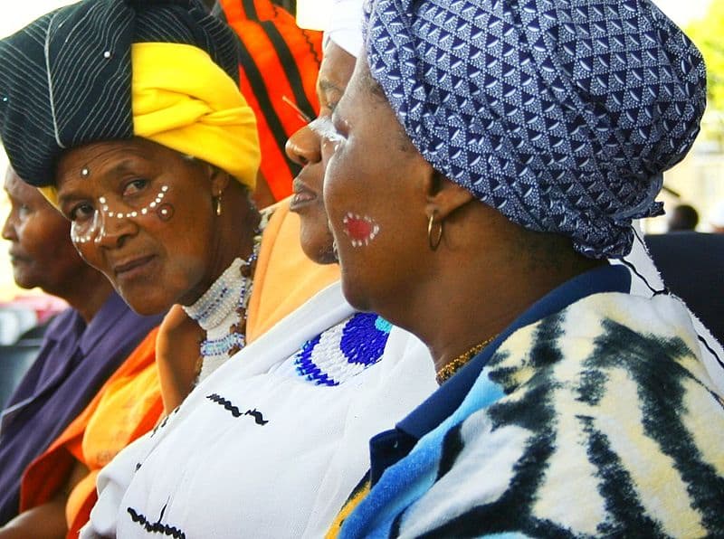 femmes tribu xhosa