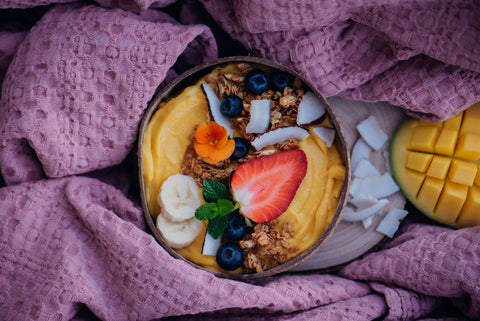 mango smoothie bowl