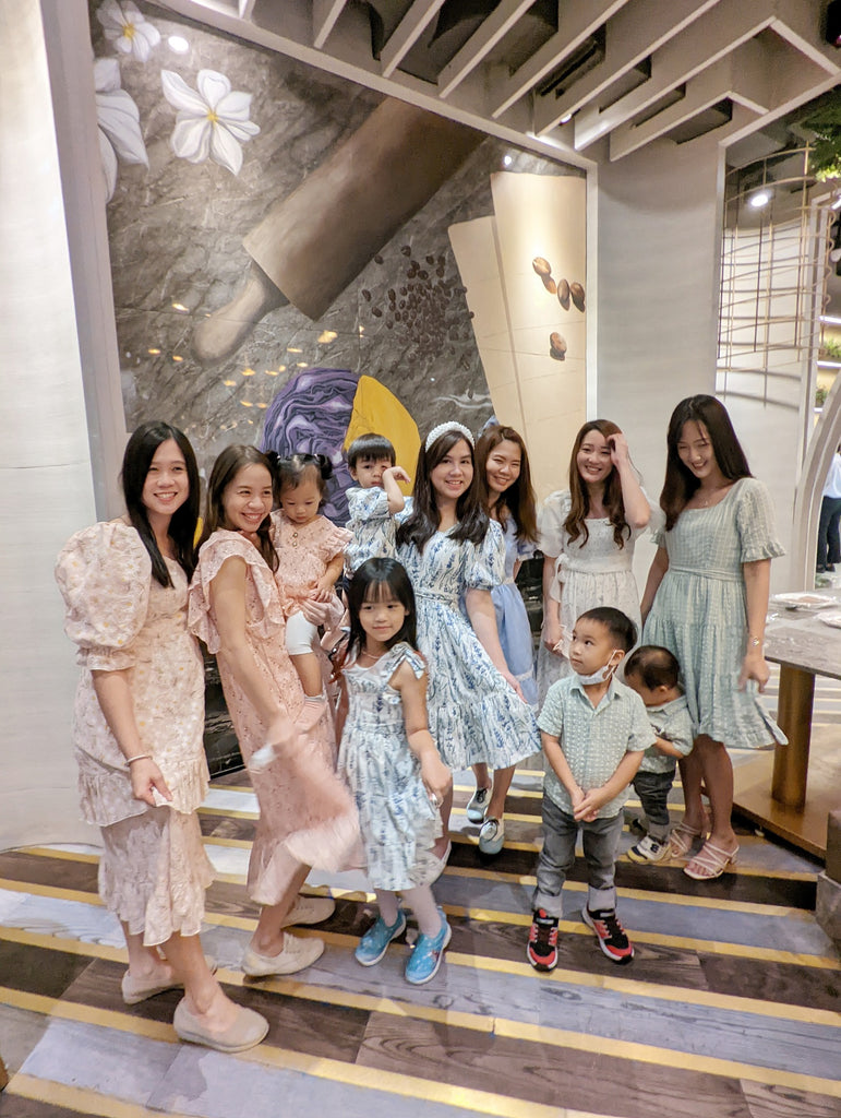 Mome Girls and Kids in their Mome outfits