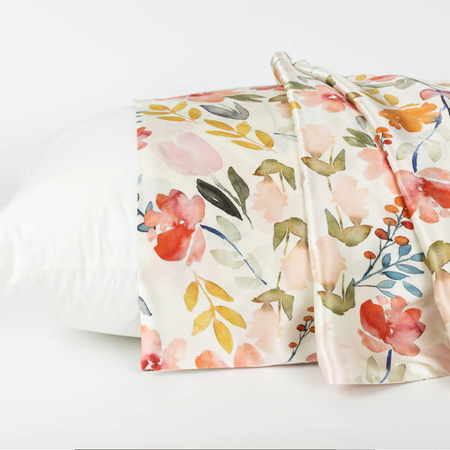 Benefits of Sleeping on a Silk Pillowcase