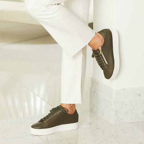 CESARE PACIOTTI 4 US 🇮🇹 WOMEN'S WHITE LEATHER COMFORT SNEAKERS | Comfortable  sneakers, White leather, Cesare paciotti