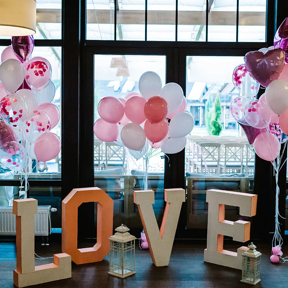 Surprise balloon wedding proposal for her for making the moment ideal to asking the love question