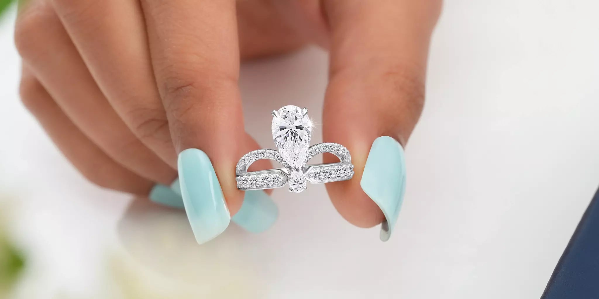 Blog Pear Shaped Engagement Rings