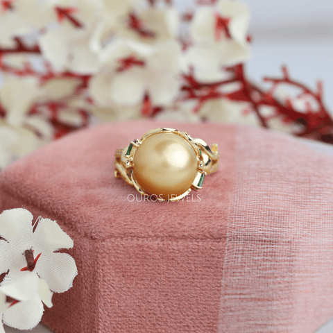 Pearl Birthstone Ring of Ariana Grande in yellow gold