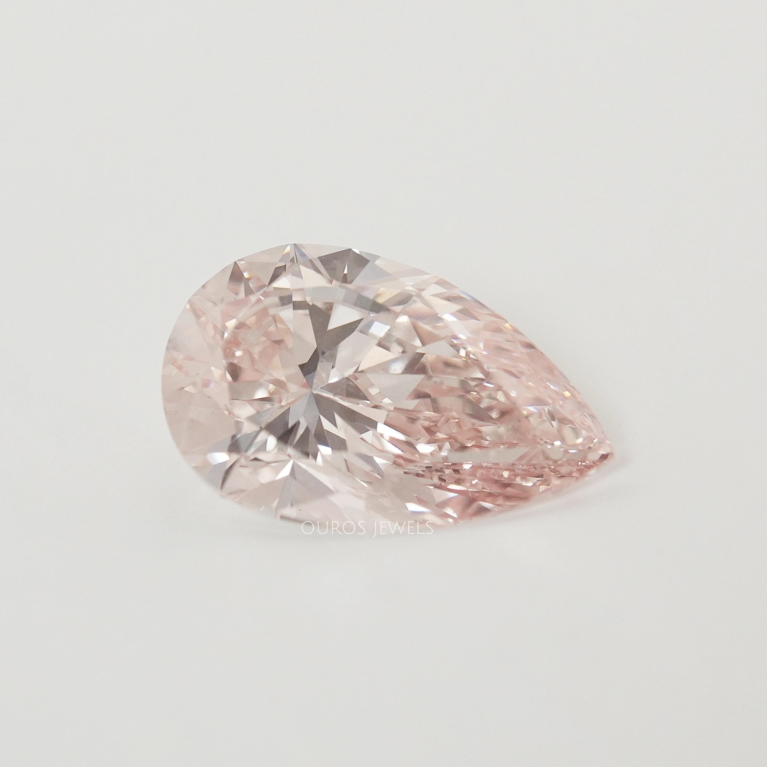 Rosa Birnen Förmiger Diamant - 5,05 Karat