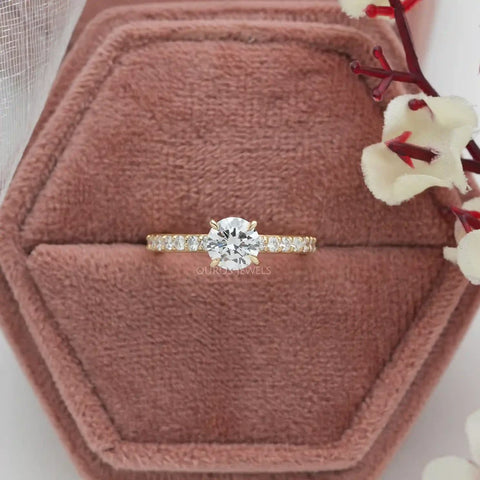 Round cut lab diamond rose gold promise ring to select for a more romantic appeal to offer.