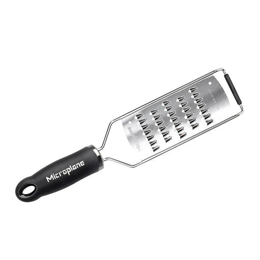 https://cdn.shopify.com/s/files/1/0527/7758/2760/products/The_Microplane_Gourmet_Julienne_Grater_is_the_perfect_kitchen_tool_for_cutting_zucchini_carrots_cucu_512x512.jpg?v=1633730481
