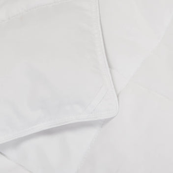 Lightweight Cooling Comforter | Slumber Cloud®