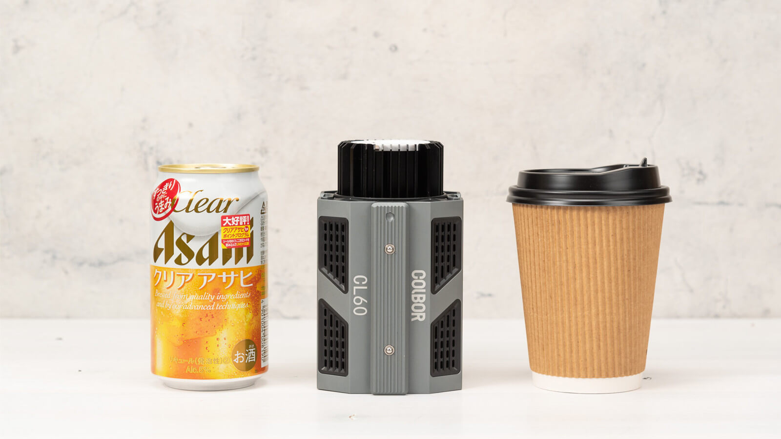 COLBOR CL60 LED videography light is as compact as a coffee cup.